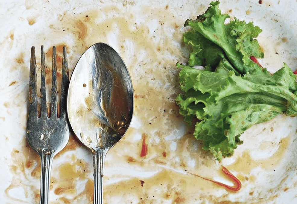 5 Dinner Habits That Are Making You Gain Weight