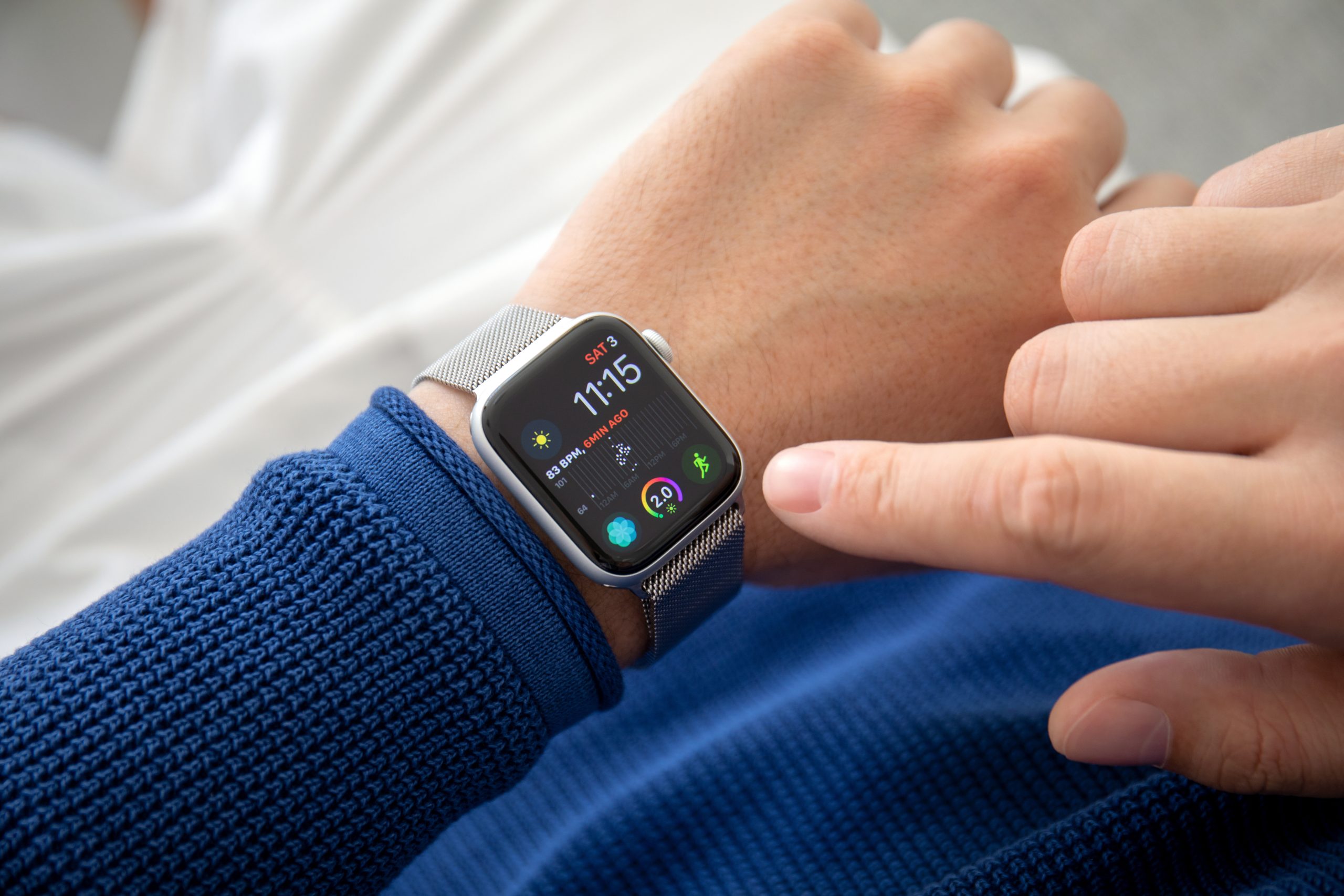 How to use Your Apple Watch to Track Sleep - Amelia Phillips
